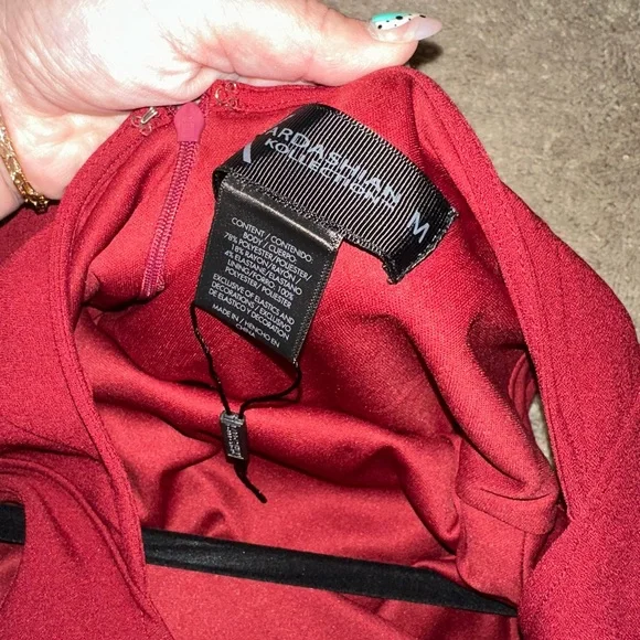 Kardashian Kollection Red Sheath Midi Dress Scoop Neck Sleeveless NWOT - Picture 3 of 3